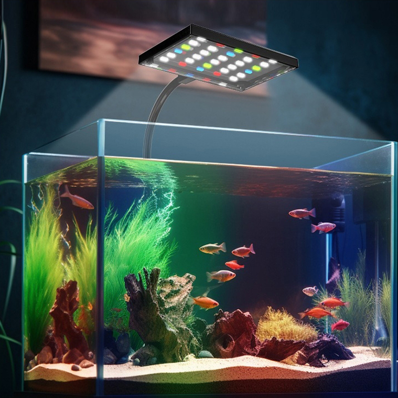水族館 USB LED ライトフルスペクトル水生植物成長ラン - Reef Lighting のレビューと価格